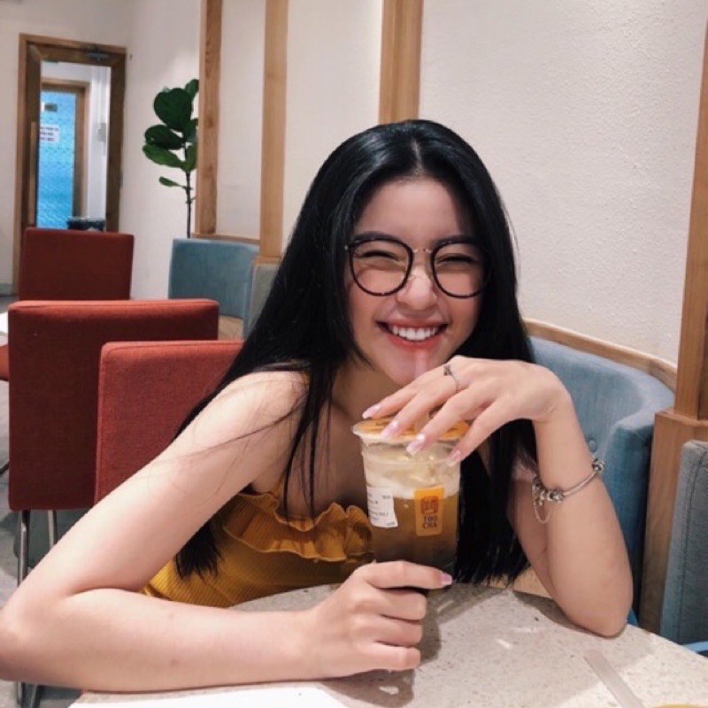 Mắt kính trứng Quỳnh Thi gọng tròn bầu kim loại | BigBuy360 - bigbuy360.vn