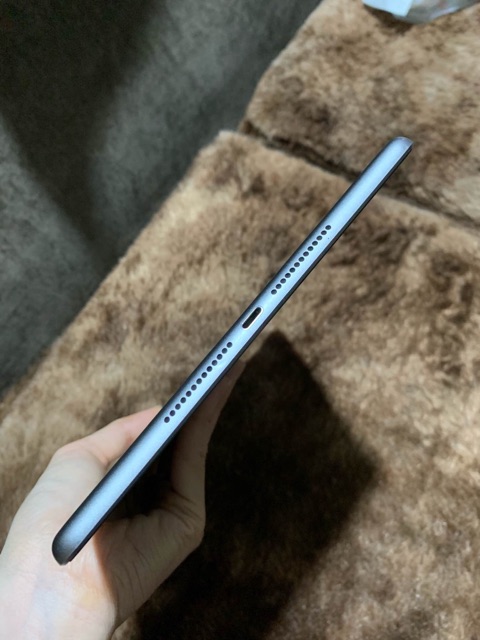 iPad 9,7inch 32GB 2018 4G + Wifi (Like New)