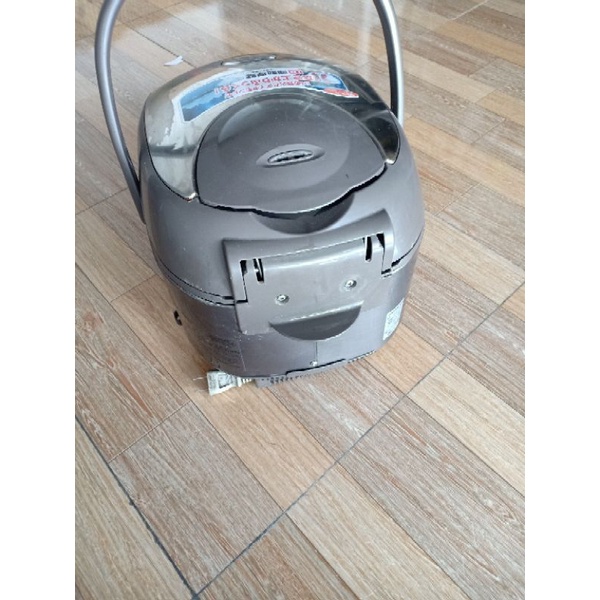 Nồi cơm cao tần Zojirushi 1,8l made in JP 2012