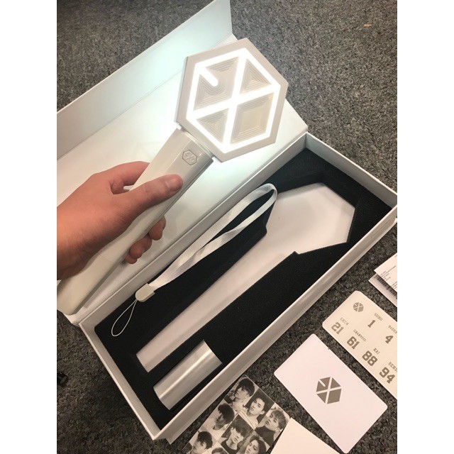 Lightstick exo unoff ver 2 đèn nhóm nhạc exo gậy cổ vũ ánh sáng hòa nhạc phát sáng nhóm nhạc idol Hàn quốc tặng ảnh