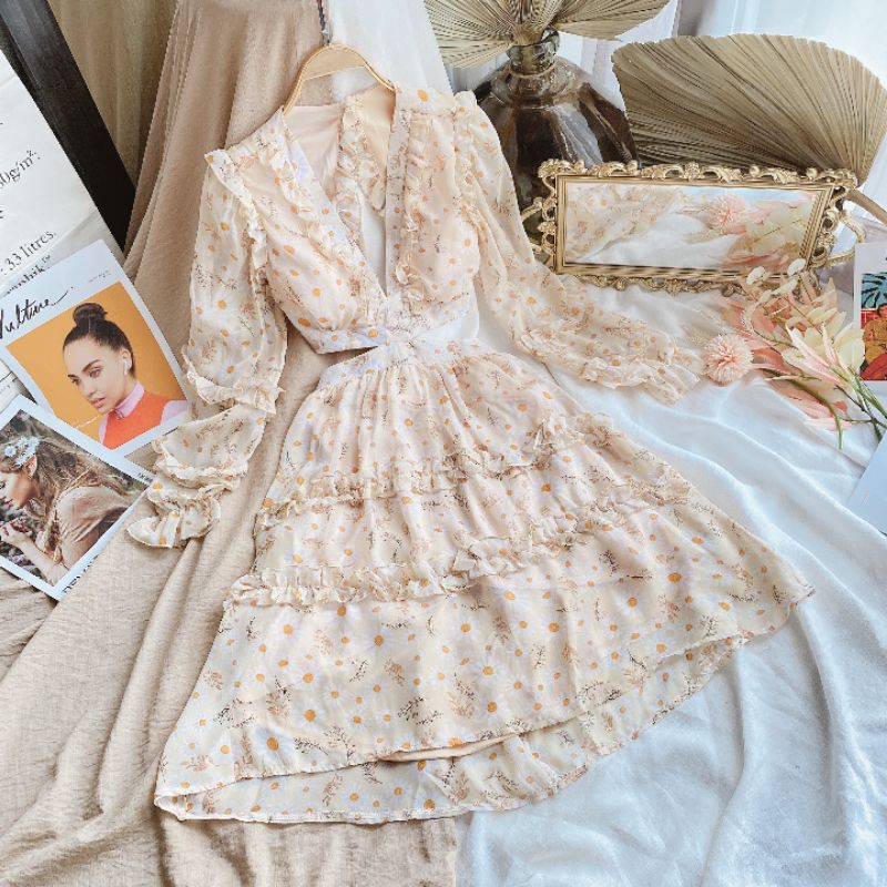 ẢNH THẬT - ĐẦM HOA CỔ V KHOÉT EO HỞ LƯNG | BigBuy360 - bigbuy360.vn