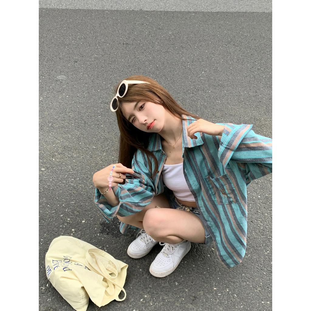 「 WELOVE1 」Áo Sơ Mi Chống Nắng Tay Dài Thêu Họa Tiết Sọc Xanh Lá Tương Phản Đa Năng Cho Nữ