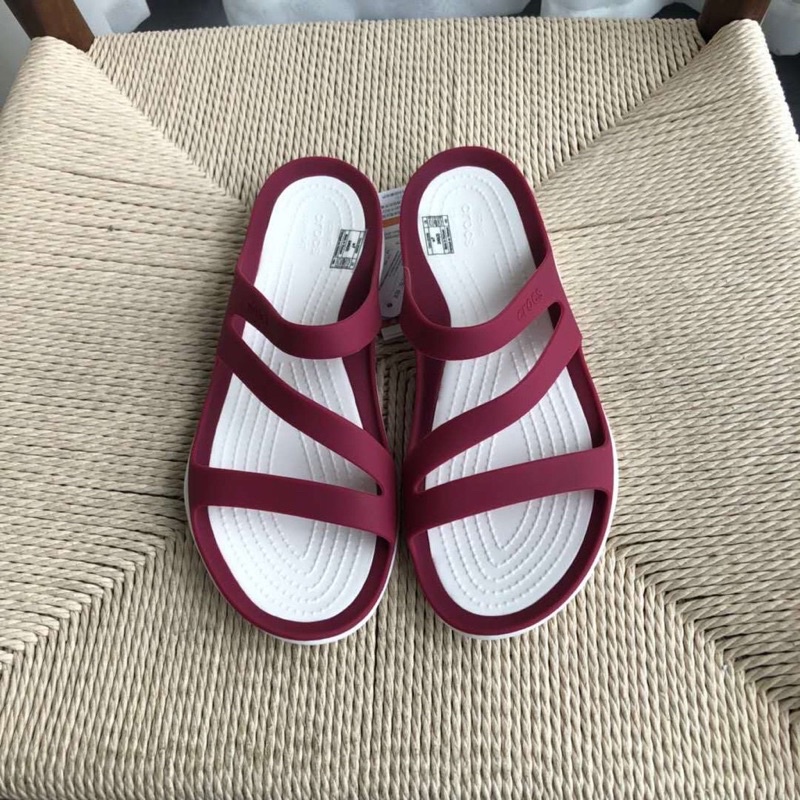 Dép cross swiftwater đế bằng nữ size w5/6/7/8 35/36/37/38