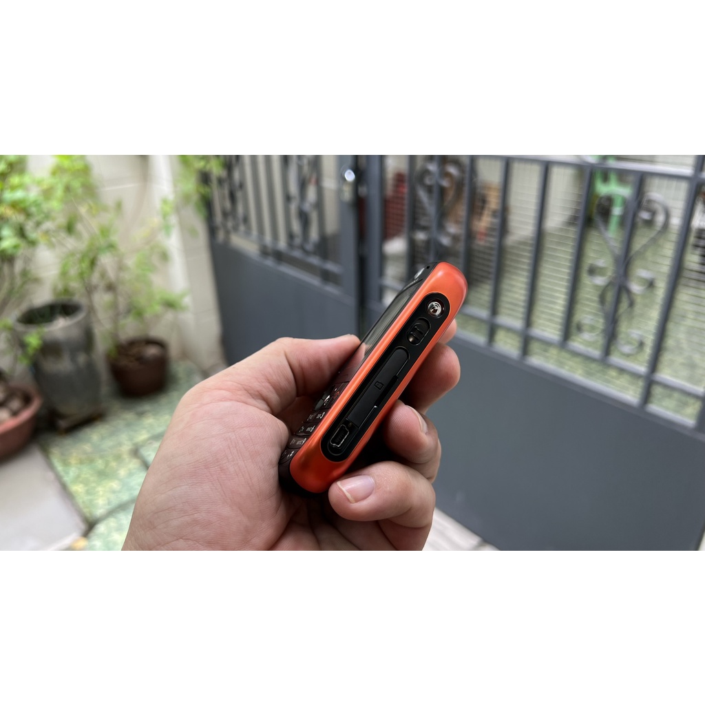 Điện thoại Motorola Rokr 2 chính hãng