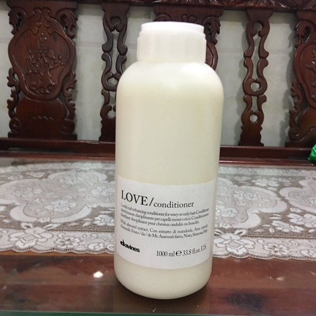 Dầu xả dành cho tóc xoăn gợn sóng Love Curl Davines 1000ml