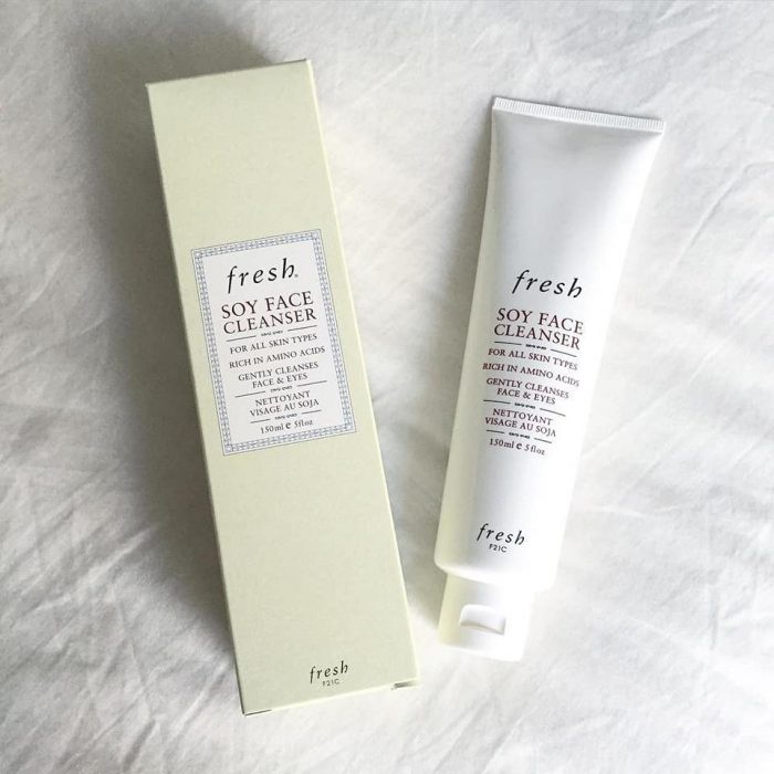 Sữa rửa mặt dành cho da nhạy cảm Fresh Soy Face Cleanser 15Oml