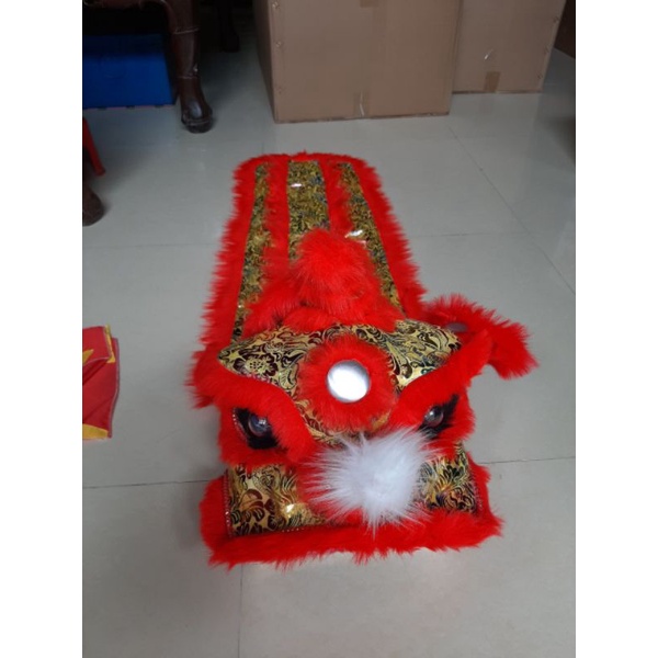 Đầu lân sư tử có pin hàng đẹp có đuôi kim sa cho trẻ em