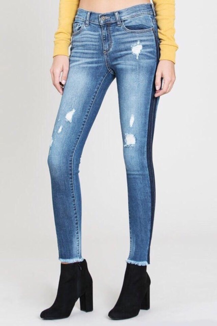 Quần nữ jeans Sneak tua