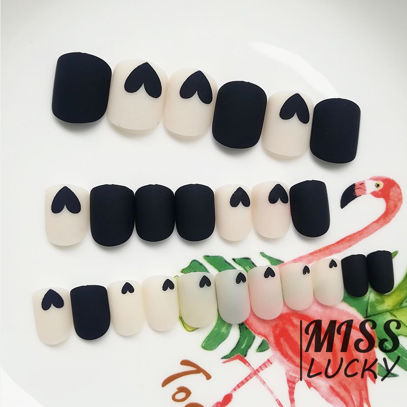❤HHN-VN 24Pcs Summer Black Love Heart Print Fake Nails Detachable Press On Nails Square Head Matte F