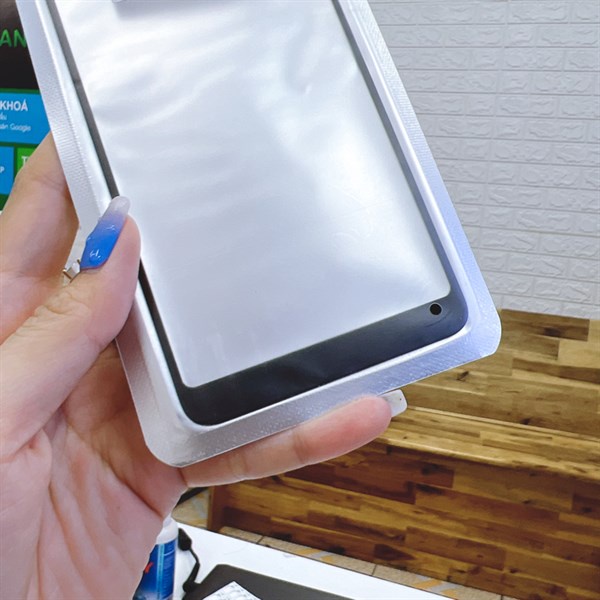 Kính ép OCA Samsung A8 Plus / A730