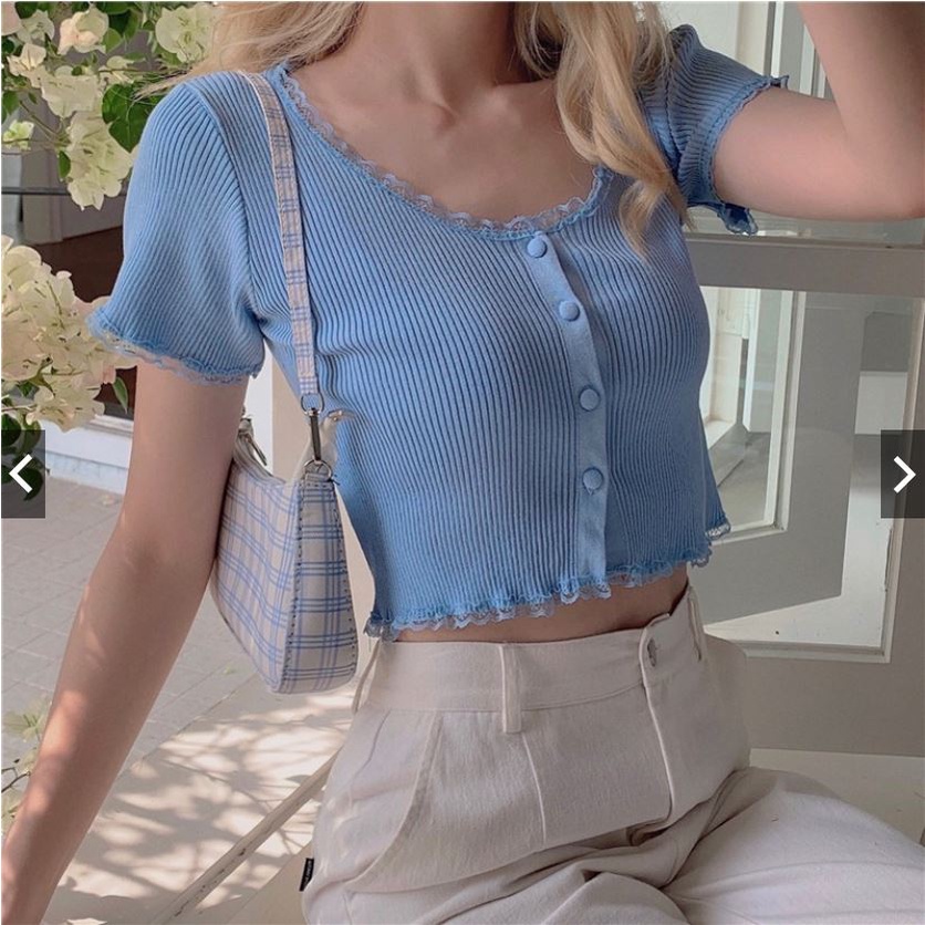 Áo croptop tay ngắn viền ren phối nút mẫu mới cực hot,Áo croptop nữ chất thun gân mát co dãn kiểu cách Hàn