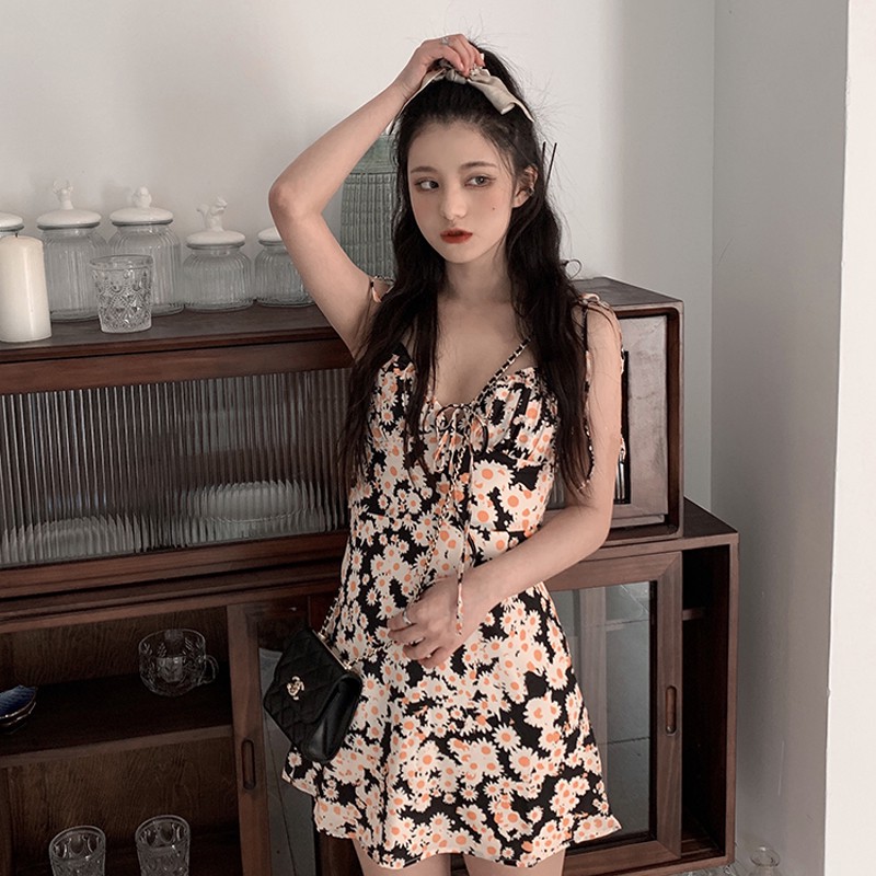 Đầm Hai Dây Họa Tiết Hoa Cúc Cho Nữ