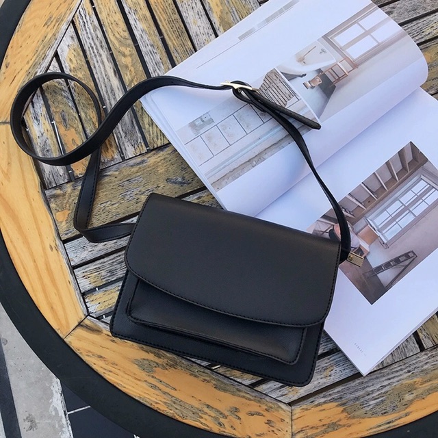 Túi nâu vintage nhiều ngăn, đeo xinh hơn trong ảnh | BigBuy360 - bigbuy360.vn