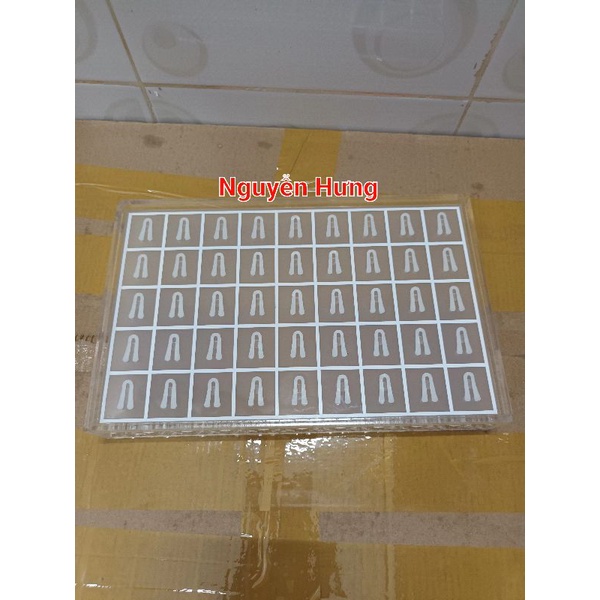 Khay trưng nhẫn bằng mica 16×25×3.5