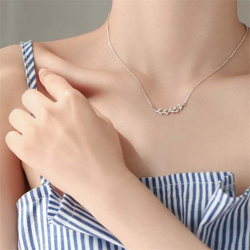 Dây chuyền mặt hình lá ô liu thanh lịch cho nữ