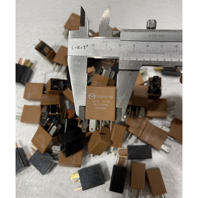 ✅RƠ LE 4 CHÂN 12V DENSO KÈM ĐẾ.