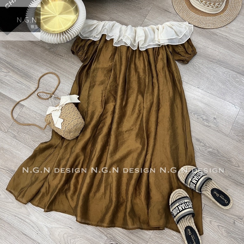 Váy maxi tơ trễ vai