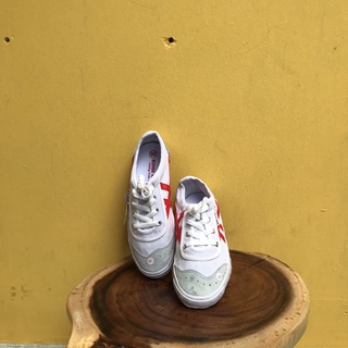 Giày vải bata Bình Minh trắng sọc đỏ