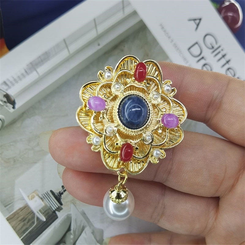 Trâm Cài Áo Đính Đá Và Ngọc Trai Giả Toàn Diện Phong Cách Cổ Điển