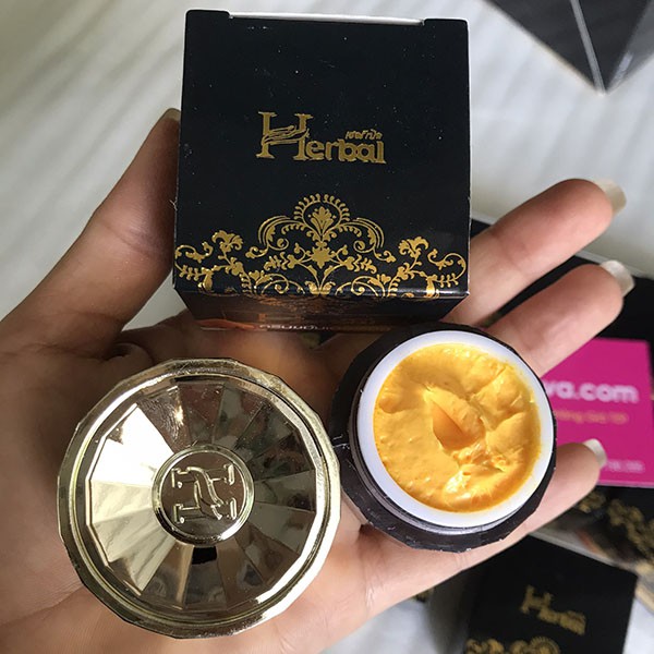 01 Hủ Kem NGHỆ ĐEN Herbal Thái Lan