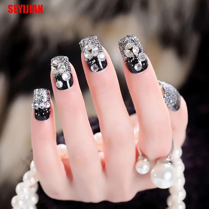 Bộ 24 Móng Tay Giả Màu Đen Kiểu Pháp Độc Đáo
