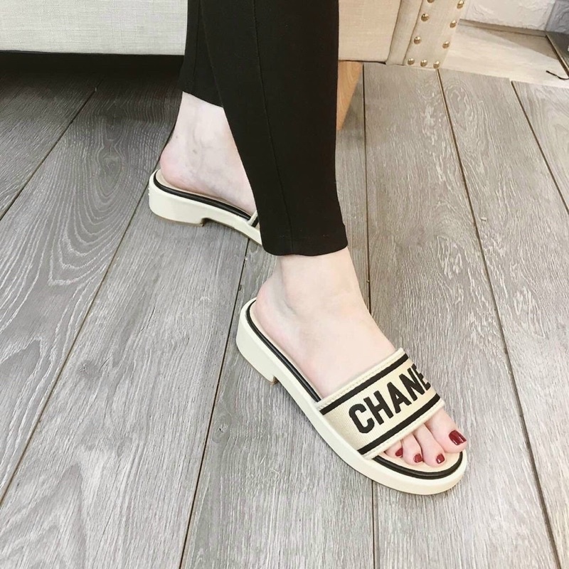 DÉP LÊ NỮ THỜI TRANG ĐẾ CAO 3 CM MẪU MỚI NHẤT 2021