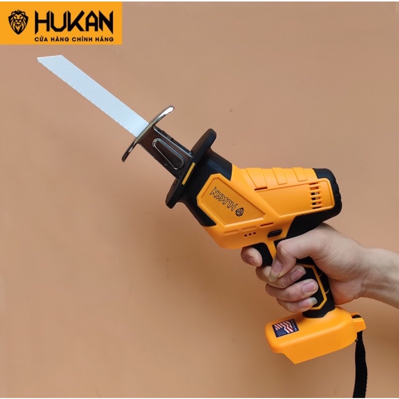 Thân máy cưa kiếm HUKAN HK-3055T sử dụng pin phổ thông giá siêu rẻ