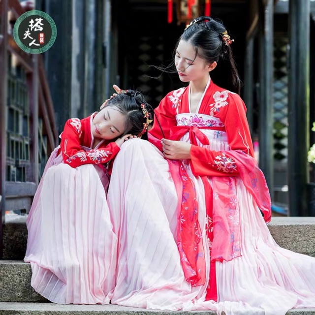Hán phục trẻ em đỏ hồng thêu hoa