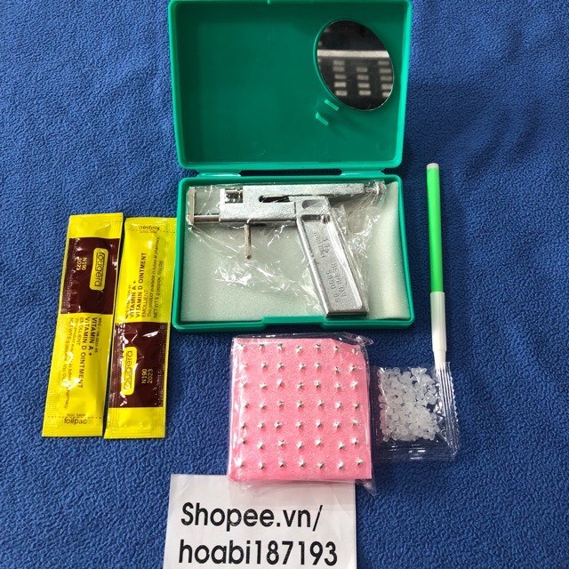 Bộ dụng cụ bấm lỗ tai