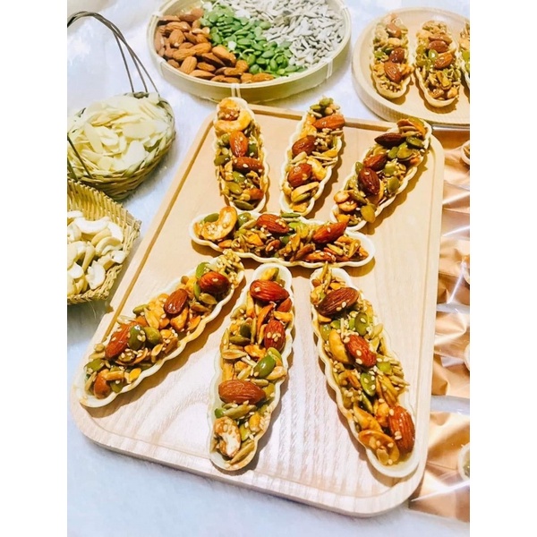 bánh thuyền mix  siêu hạt cao cấp giảm cân ăn kiêng thơm ngon đặc biệt.