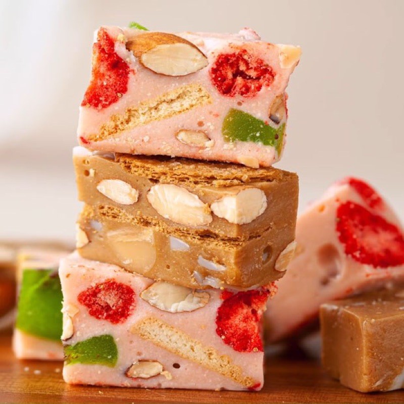 Kẹo Nougat / kẹo hạt dinh dưỡng, ít ngọt. hộp 250g.