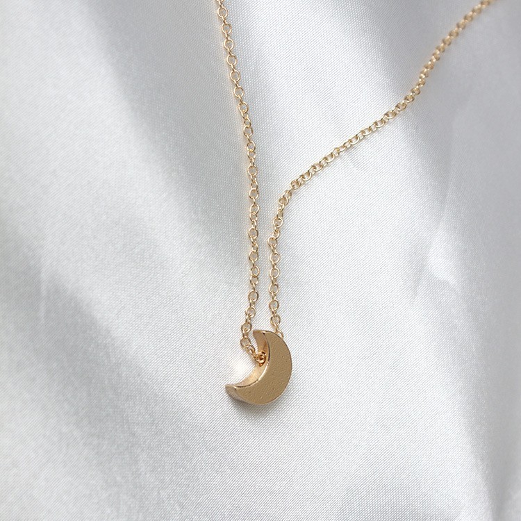 [Mã FASHIONCB232 hoàn tối đa 15K xu đơn 50K] Dây chuyền hợp kim mặt hình mặt trăng thời trang cho nữ | BigBuy360 - bigbuy360.vn