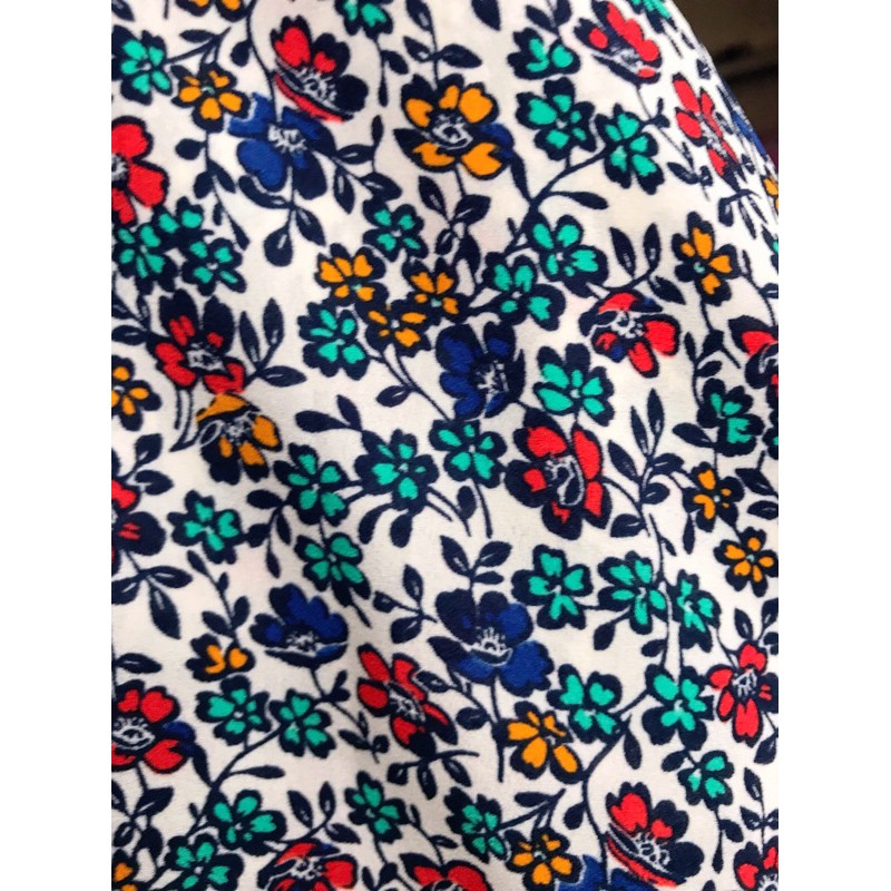 Thanh lý áo sơmi nữ hoa nhí form suông size M.