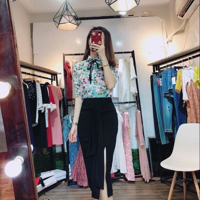 Chây váy xẻ cột nơ