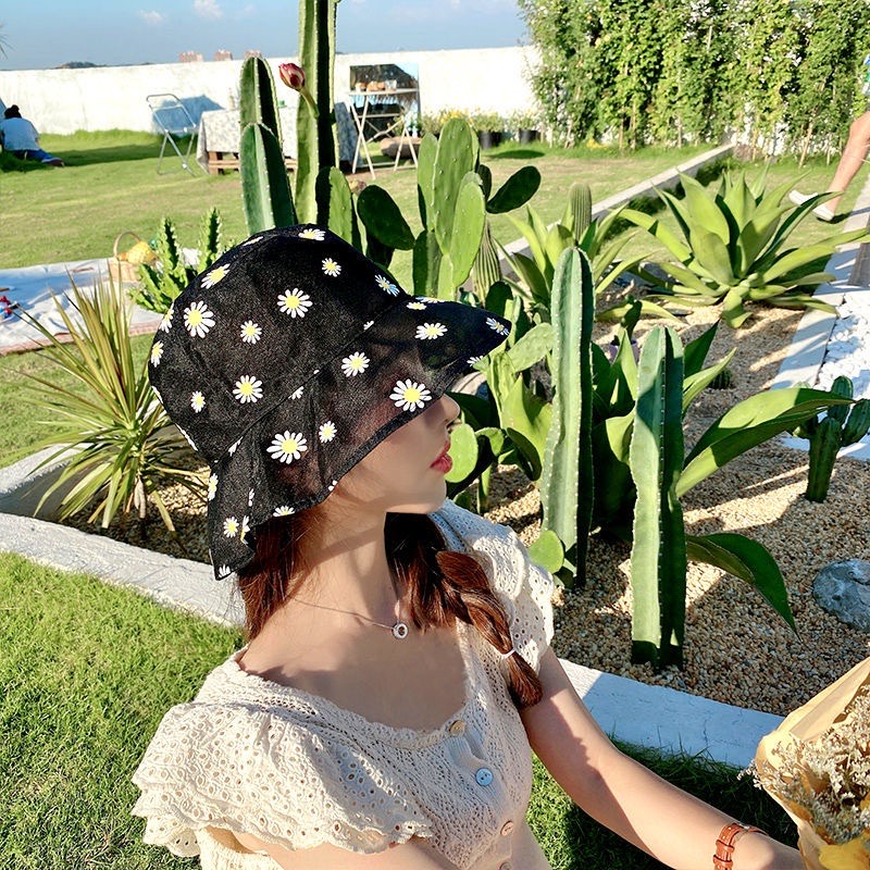 Mũ nón tai bèo phối ren họa tiết hoa cúc thời trang mùa hè 2022