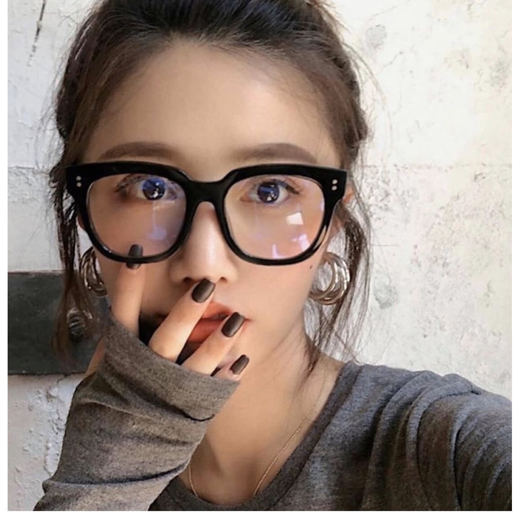 Kính Thời Trang Siêu Mới Bắt Mắt Đeo Là Đẹp Phù Hợp Cho Cả Nam Và Nữ WW