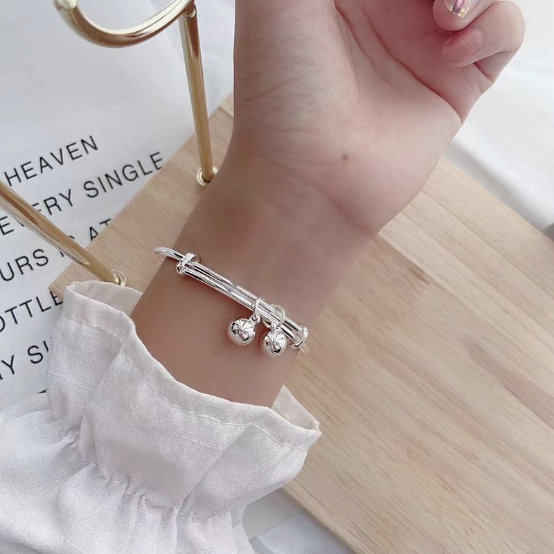 Vòng Tay Bạc Đính Chuông Đơn Giản Dễ Thương Có Thể Điều Chỉnh Kích Thước Cho Nữ