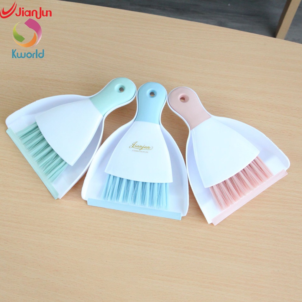 Bộ Chổi Và Đồ Hốt Rác Mini Bằng Nhựa Tiện Dụng Vệ Sinh Xe Hơi