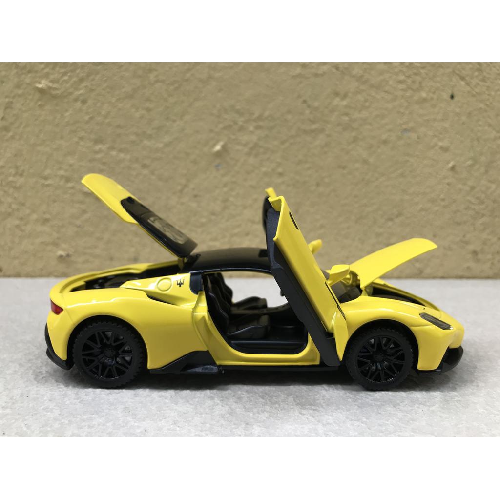 Mô hình xe ô tô Maserati MC20 2022 - 1:32