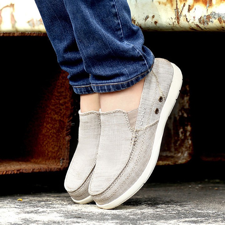GIÀY LƯỜI C.ROC.S VẢI THÔ WALU CHAMBRAY CHO NAM MÀU KAKI | BigBuy360 - bigbuy360.vn