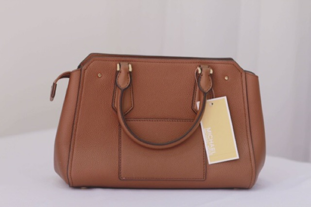 Túi Michael Kors Size M chuẩn auth xách tay mỹ, có 4 màu