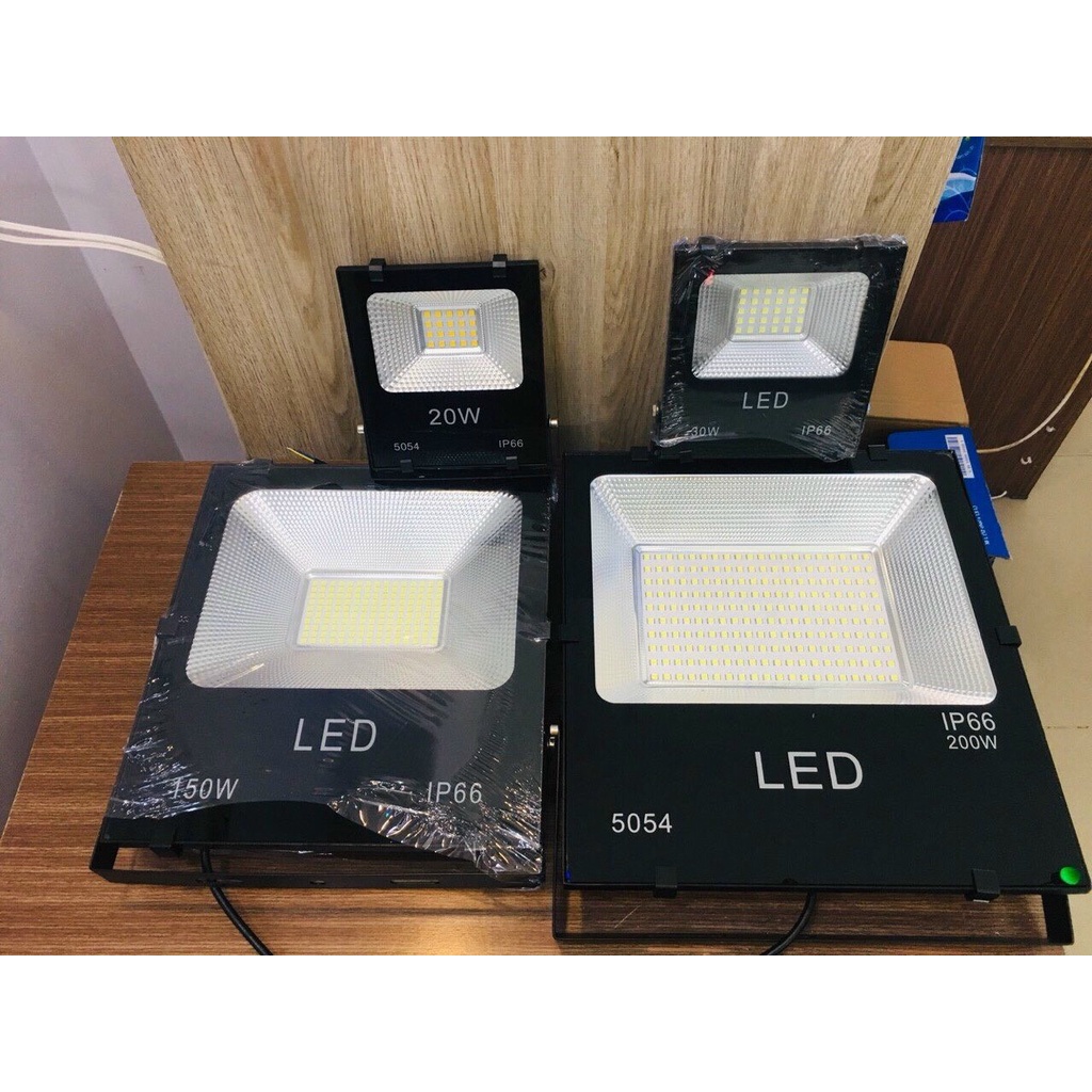 Đèn Pha Led 5054 IP66 50W/100W/150W/200W sáng trắng bảo hành 12 tháng.