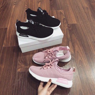 GIÀY NỮ MẪU MỚI NĂM NAY