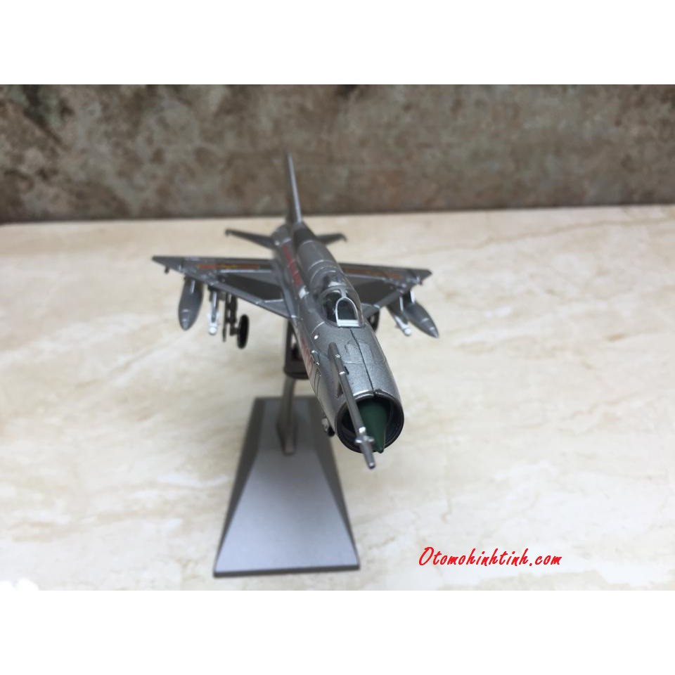 Mô hình Máy bay MIG 21 1:72