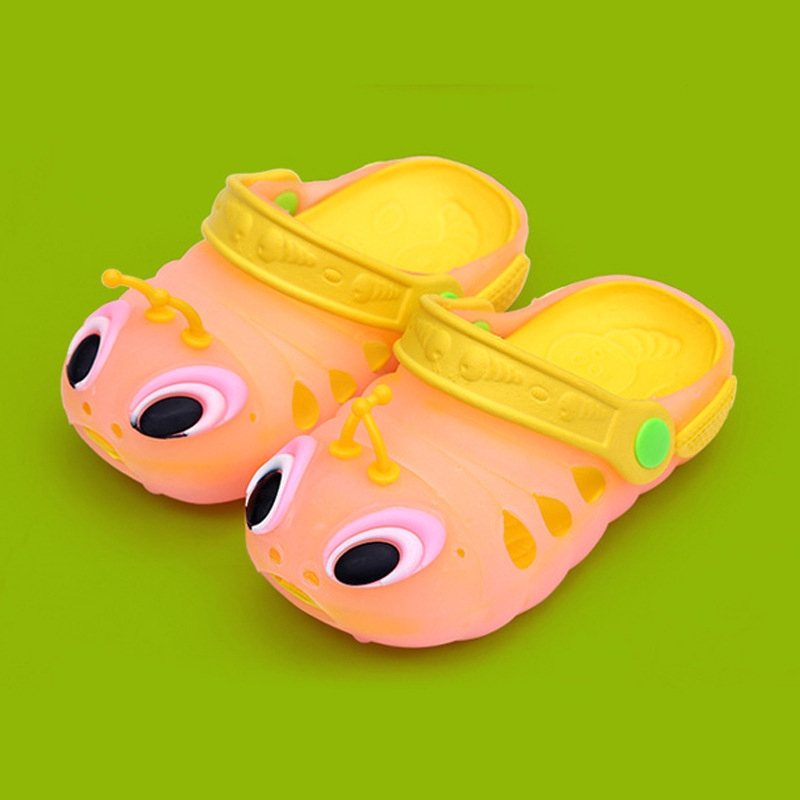 <Ready Stock> 2020 New Cartoon Caterpillar Children Sandals and Slippers Summer Hole Beach Shoes