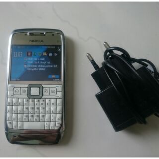 Nokia e71-1
