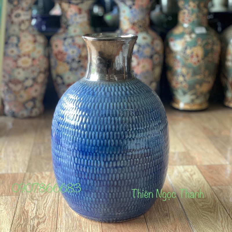 Bình Hoa Gốm Sứ Xuất Dư trang trí