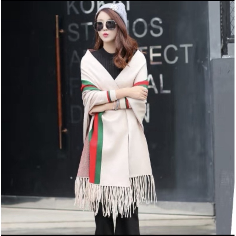 Áo len kiểu khăn choàng