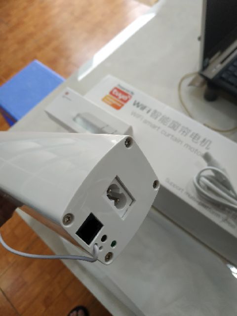 Động cơ rèm tự động thông minh wifi sử dụng app Tuya