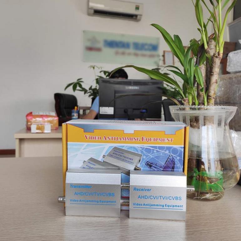 Bộ chống nhiễu,khuếch đại tín hiệu camera qua cáp đồng trục bnc